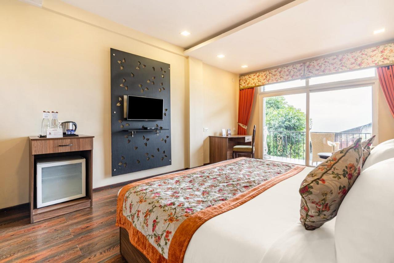 Summit Barsana Resort & Spa Kalimpong Exteriör bild