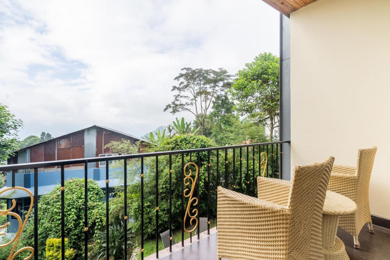 Summit Barsana Resort & Spa Kalimpong Exteriör bild