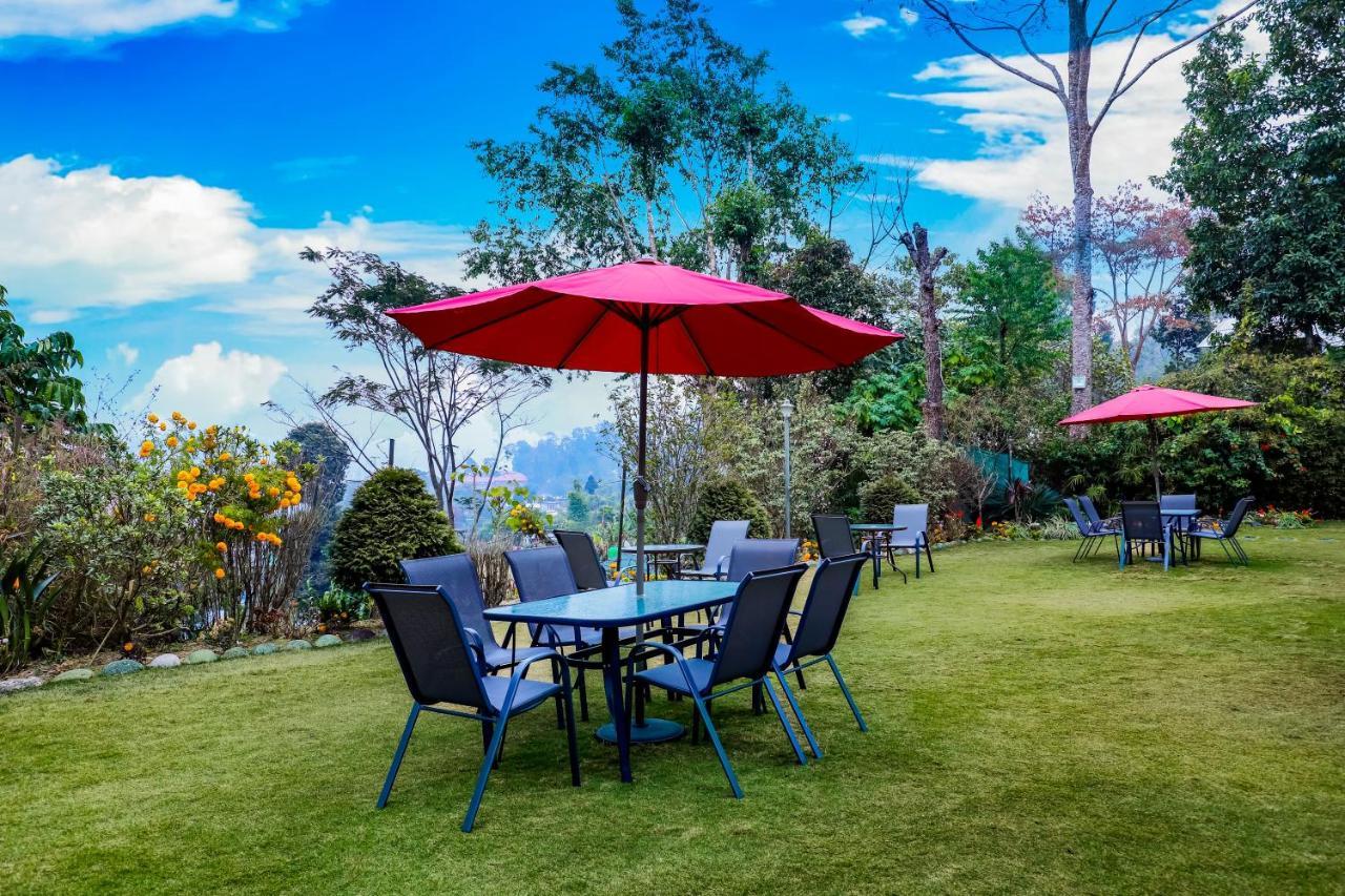 Summit Barsana Resort & Spa Kalimpong Exteriör bild